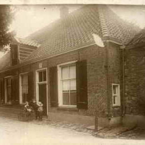 Dorpsstraat 42-50